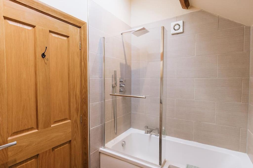 Elm House Barn - Converted One Bed Barn At The Gateway To The District National Park Holiday home High Hesket